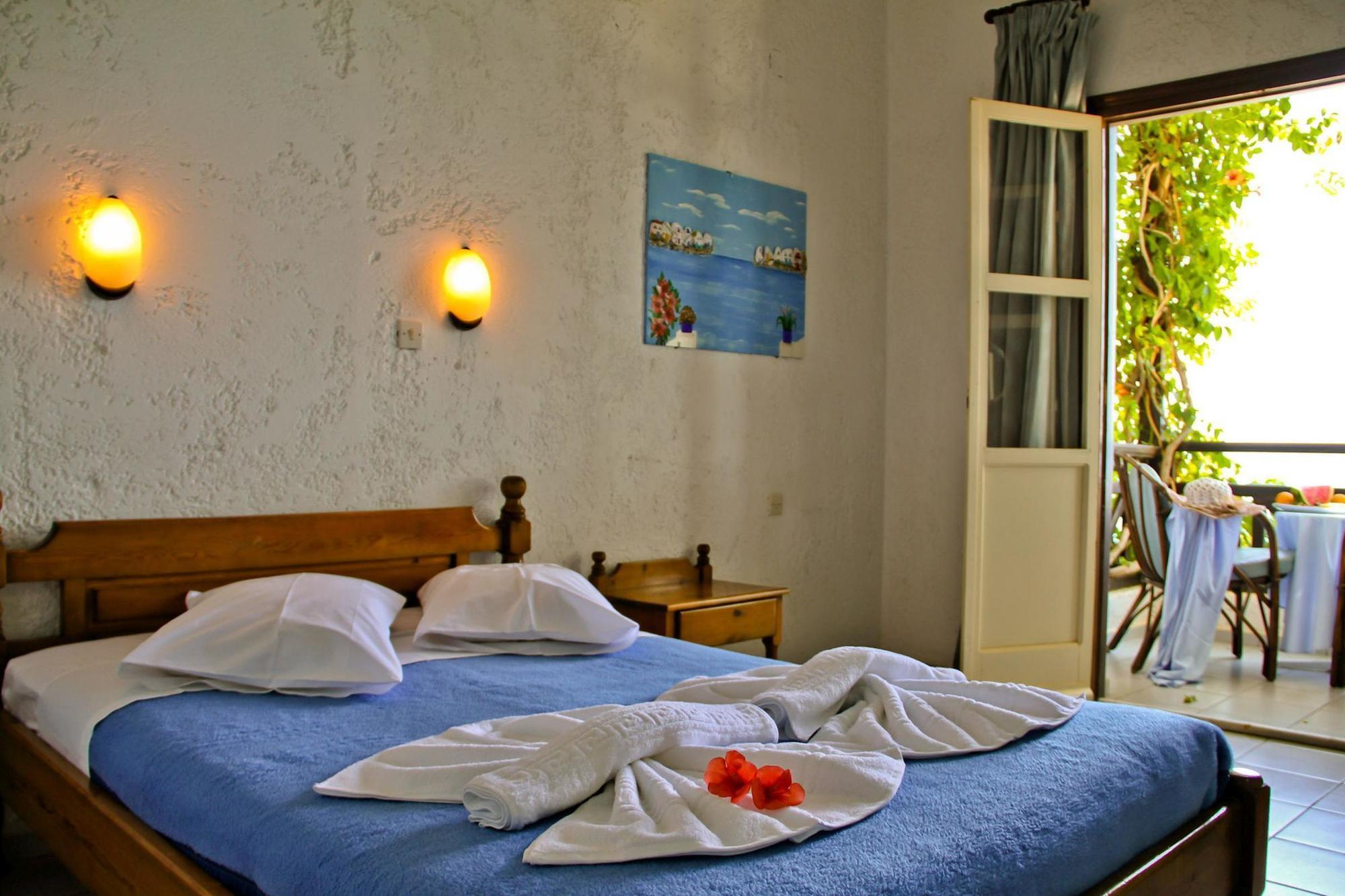 Azure Mare Hotel Херсонісос Екстер'єр фото